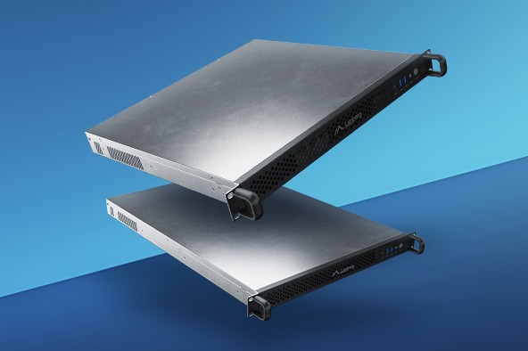 Trois boîtiers de serveur RACK 19″ 1U